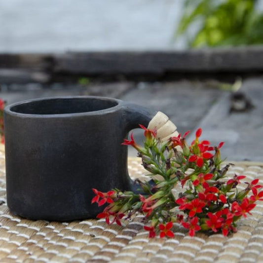 Black Pottery Mug