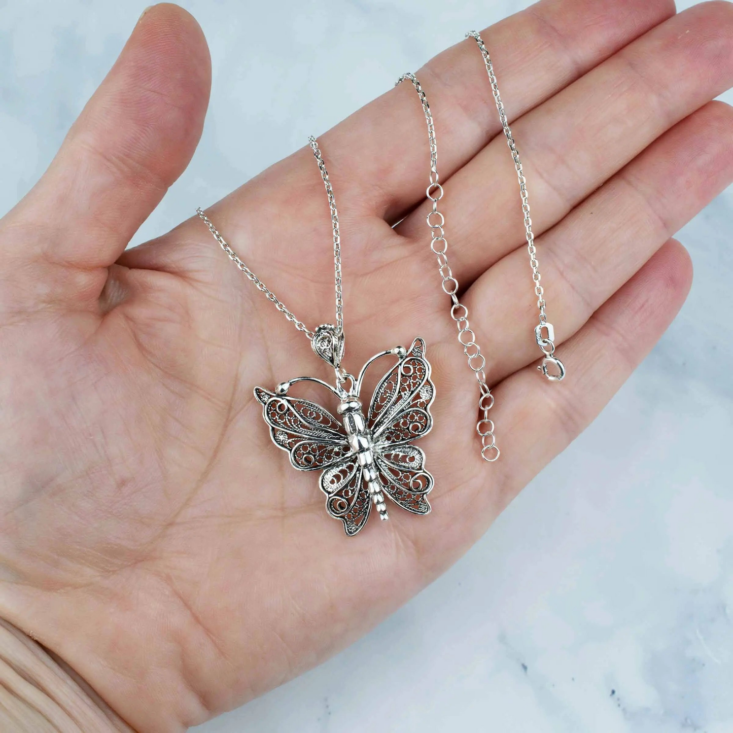 Filigree Art Butterfly Design Women Silver Pendant Necklace