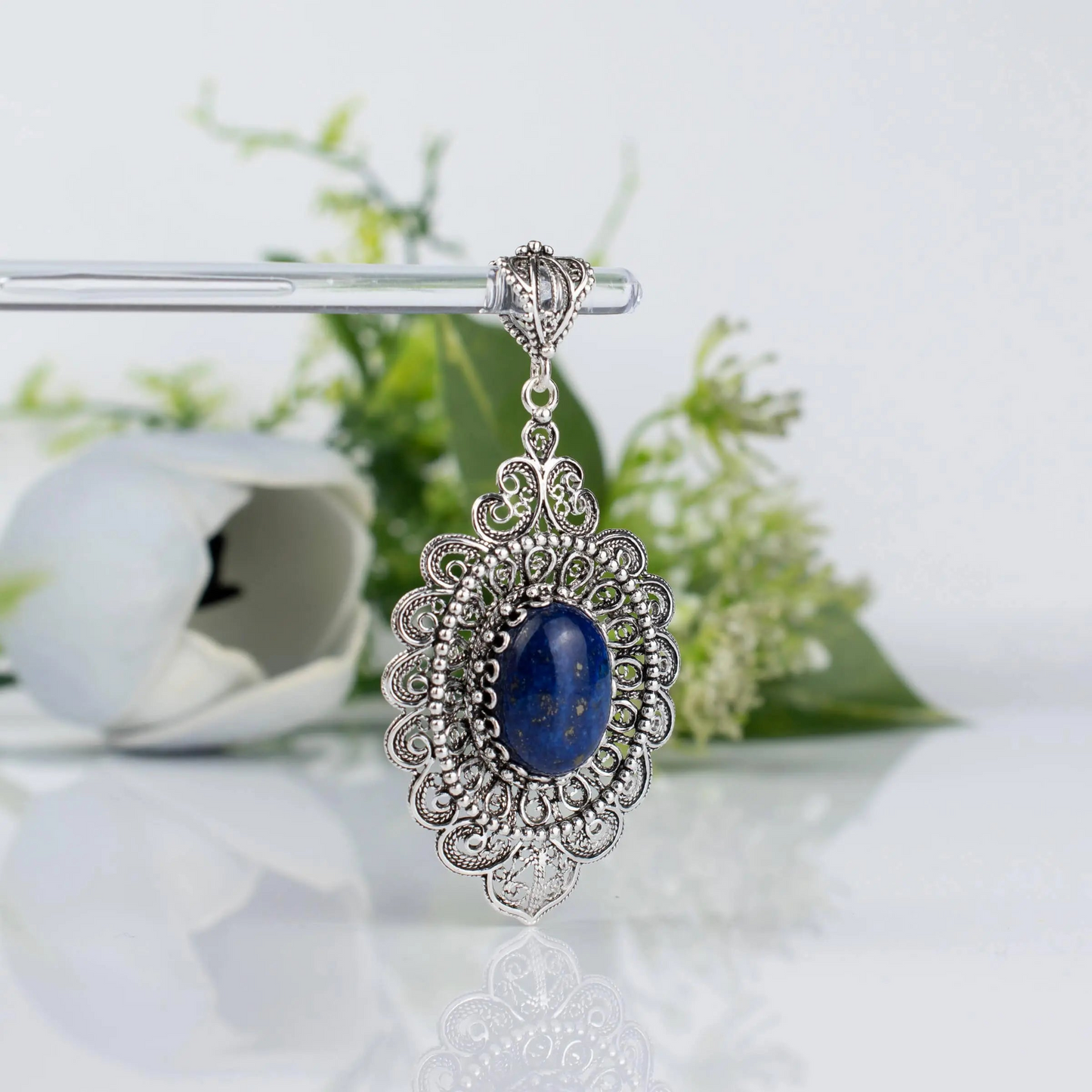 Filigree Art Lapis Lazuli Gemstone Floral Figured Women Silver Oval Pendant Necklace