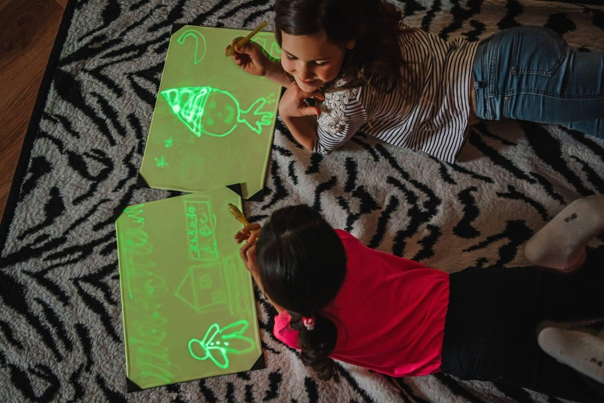 Illuminate Art: Mesmerizing Glow, Light Up Sketch Board, Drawing Pad for Artists