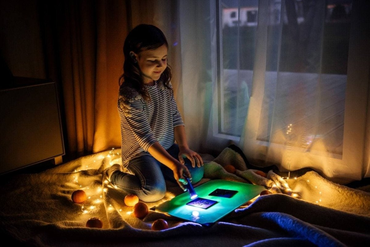 Illuminate Art: Mesmerizing Glow, Light Up Sketch Board, Drawing Pad for Artists