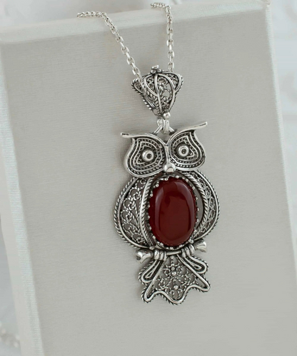 Filigree Art Owl Figured Carnelian Gemstone Women Silver Pendant Necklace