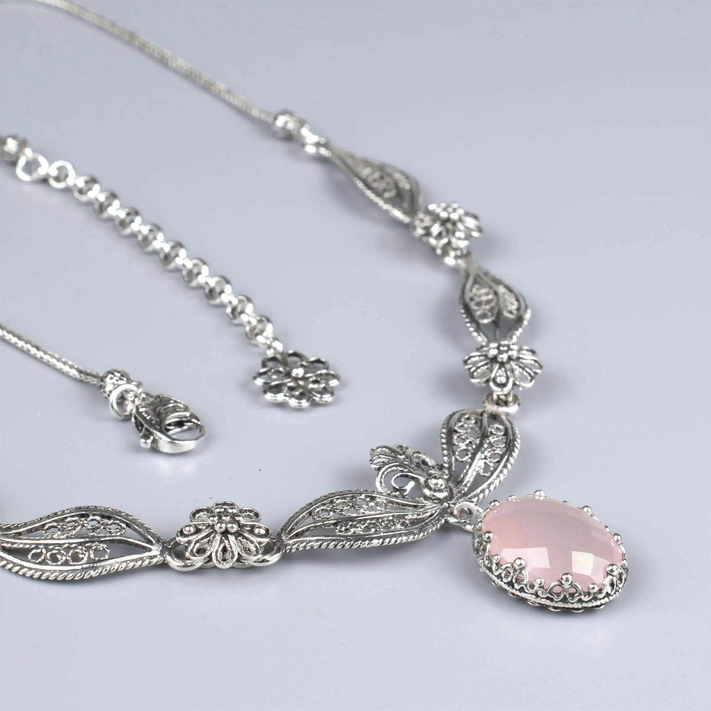 Filigree Art Pink Chalcedony Gemstone Women Silver Princess Necklace