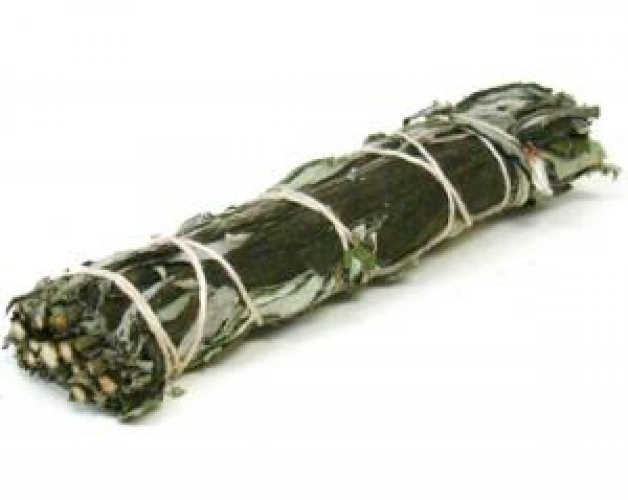 Black Smudge (MUGWORT) Sage Bundle 4"